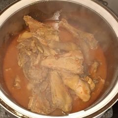 A picture of Chicken peppersoup.