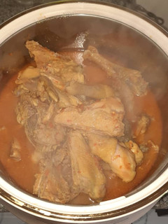 A picture of Chicken peppersoup.