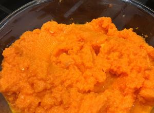 Una foto de 🥕😋PURÉ DE ZANAHORIA🥕 FACILÍSIMO 🤤