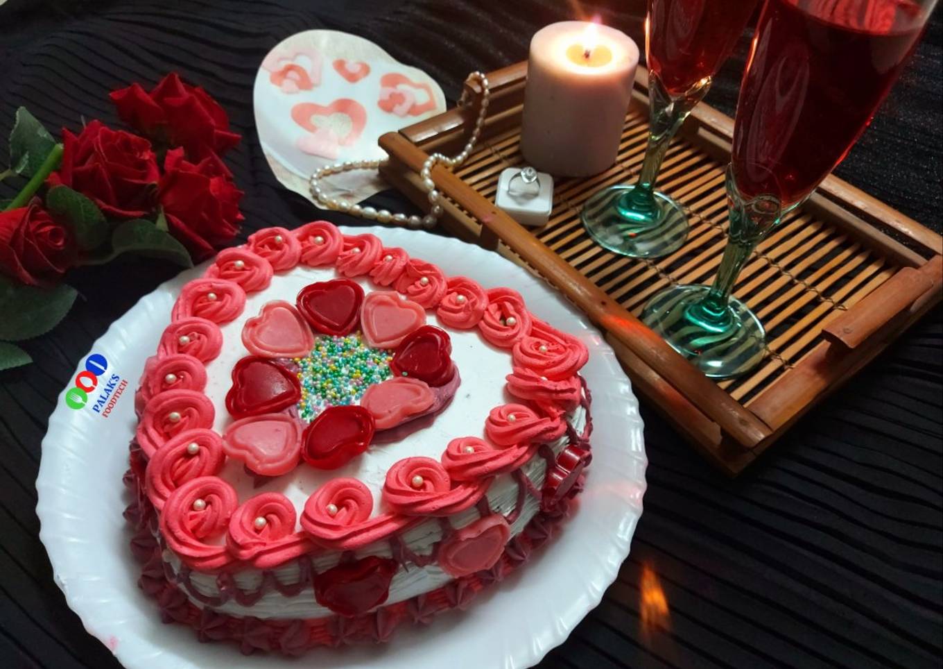 Valentines gift cake