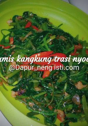 Foto resep Tumuis kangkung trasi nyoyy