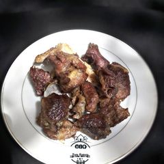 A picture of Fried beef.
