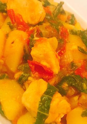 A picture of Chicken pot dish.