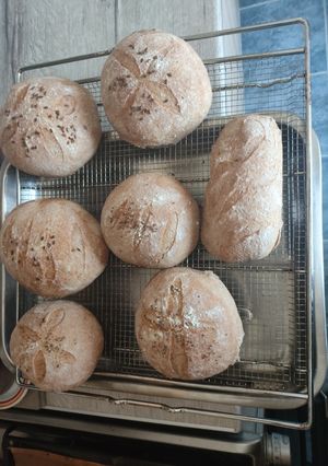2045. Teljeskiőrlésű zsömle😋 recept fotója