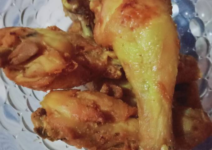 Ternyata begini lho! Cara  membuat Ayam ungkeb bumbu kuning  enak