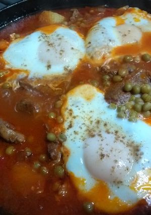 Una foto de Bifes con salsa portuguesa