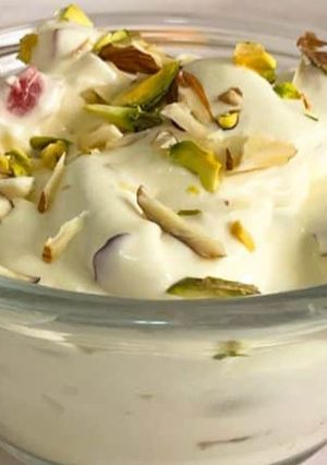 A picture of Shahi fruit cream recipe.