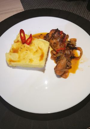Csípős sült csirke puliszkával recept fotója