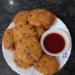 A picture of Dal vade.