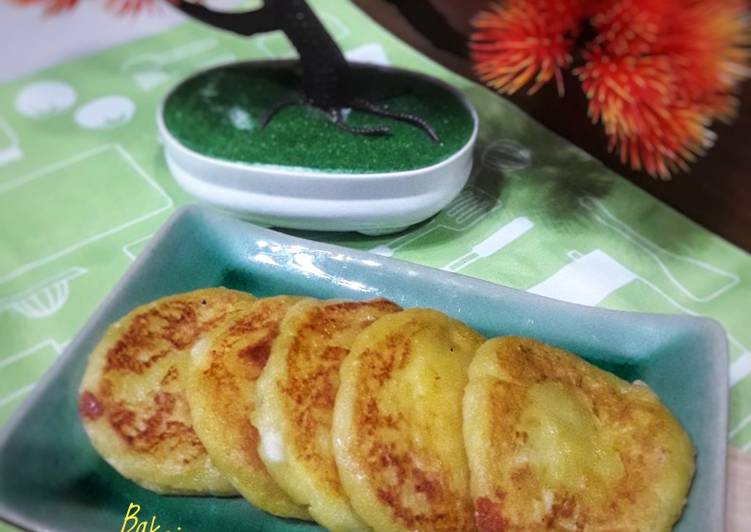 Bakpia kentang mozarela