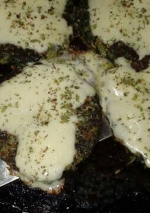 Una foto de Croquetas de acelga a la plancha