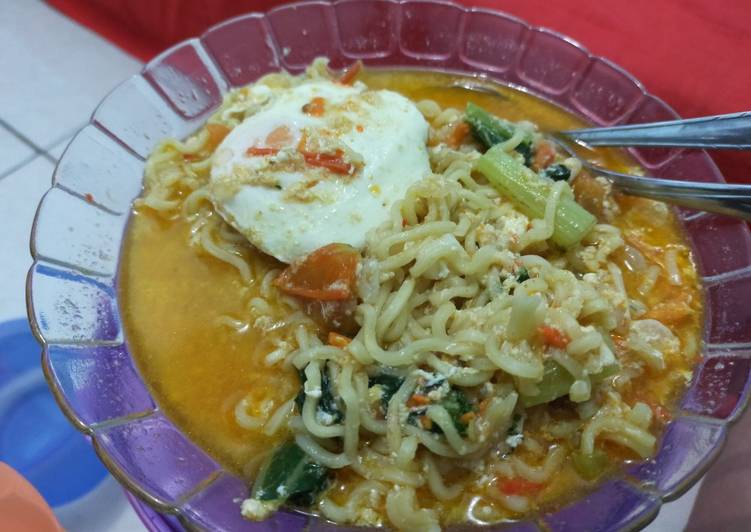 Cara Gampang Menyiapkan Mie tek-tek Indomie, Enak