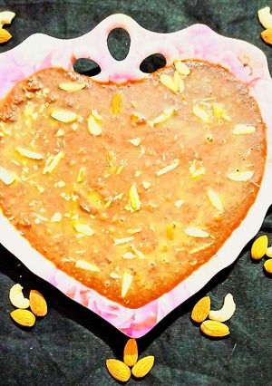 मूंग दाल बादाम बर्फी (Moong dal badam barfi recipe in hindi) रेसिपी मुख्य फोटो