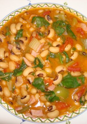 A picture of Creole black eyed pea soup with smoked ham.