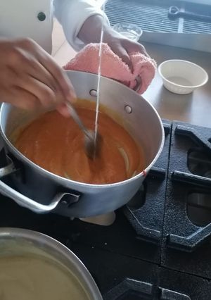 Una foto de Jelly de tejocote y guayaba