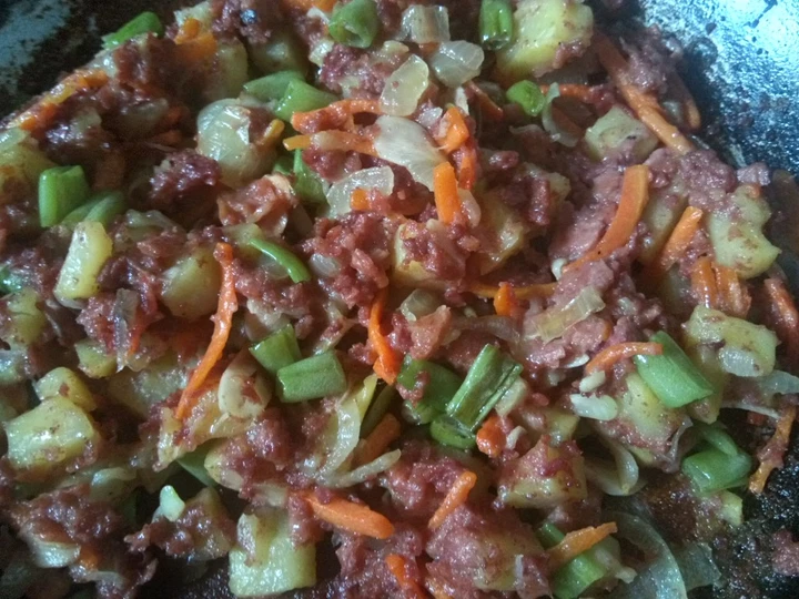 Langkah Mudah untuk Membikin Resep Tumis kornet sayuran yang Lezat Sekali Anti Ribet, Bisa Manjain Lidah