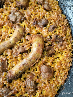 Una foto de Arroz agazpachado con mollejas y cuellos de pollo