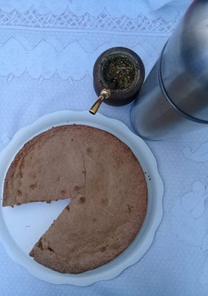 Una foto de Bizcochuelo/Brownie súper fácil y rico!!