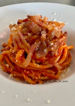 Foto di BUCATINI ALL’AMATRICIANA