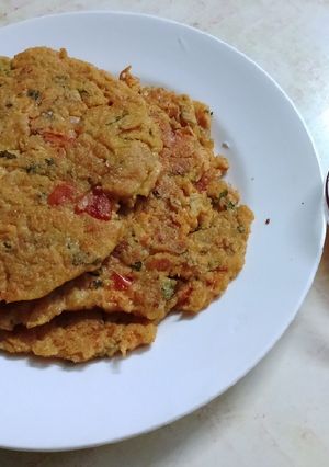 ওটস চিলা(Oats chilla recipe in bengali) রেসিপির প্রধান ছবি