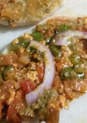 A picture of Kulcha pizza bites.