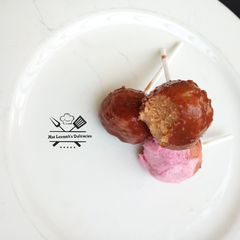 A picture of Cake Pops.