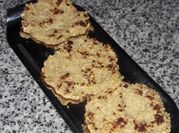 Una foto de pancakes de avena con banana