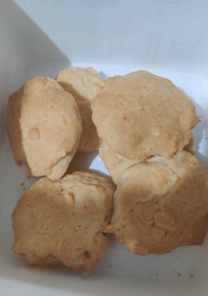 A picture of Buttermilk biscuits.