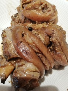 A picture of Pig Knuckle Stew.
