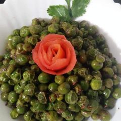 A picture of Green Peas Chaat.
