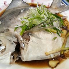 A picture of Steamed White Pomfret in Superior Soy Sauce.