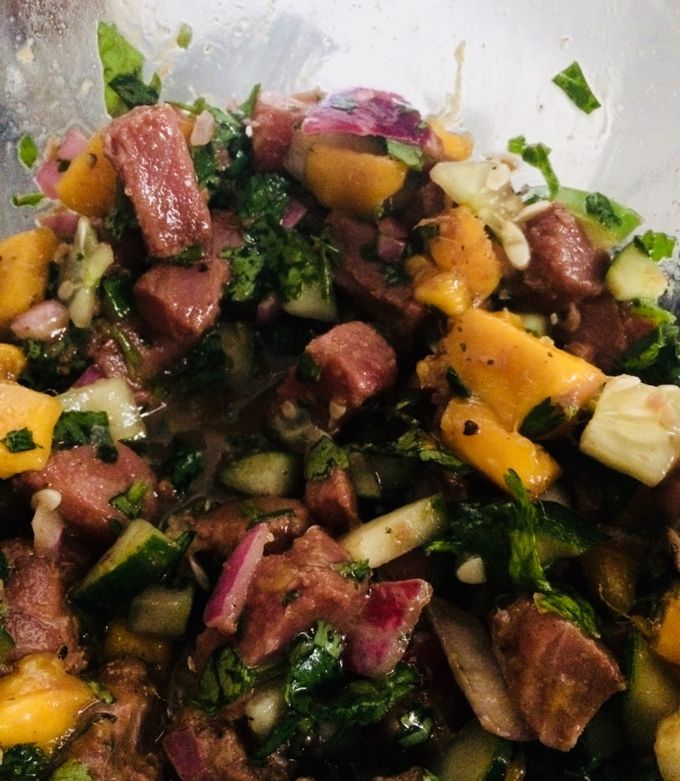 Una foto de Ensalada de atún fresco