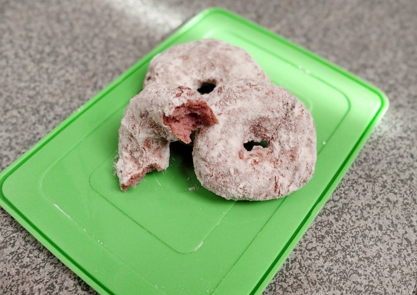 Donat gula ubi ungu