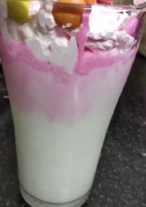 A picture of Rose dalgona milk.