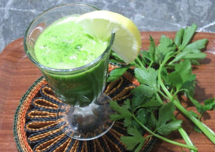 Step-by-Step Guide to Prepare Ultimate Homemade Detox Celery Juice Recipe for your health/ديتوكس الكرفس والخيار