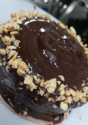 A picture of Instant chocolate cake in steamer.