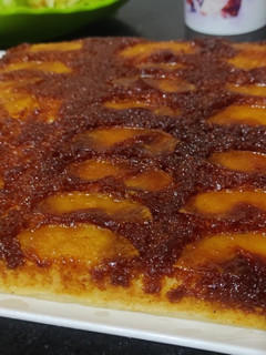 Una foto de Torta invertida de manzana 🍏🍎 en la flip