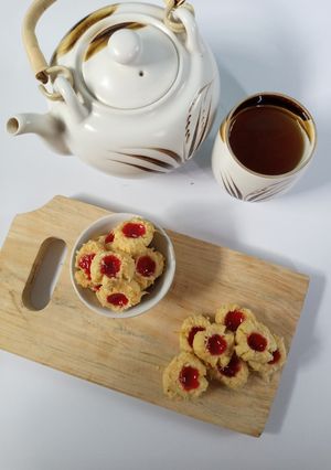 Foto resep Strawberyy Thumprint Cookies