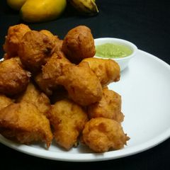 A picture of Mysore Bonda.