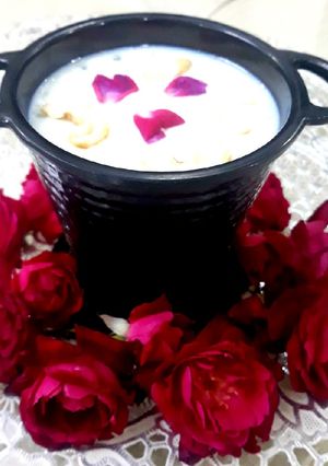 A picture of Rose kheer.