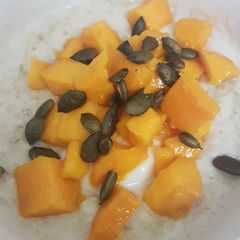 A picture of Creamy mango rice.