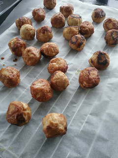 A picture of Ginger Chicken Balls.