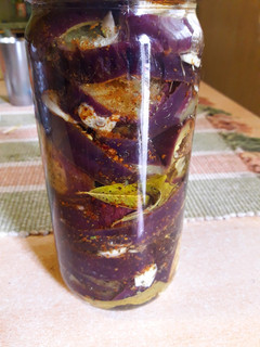 Una foto de Berenjenas al escabeche 🍆🍆😍
