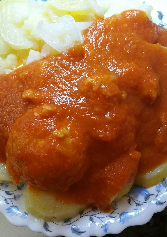 Una foto de Rotis de pollo en salsita