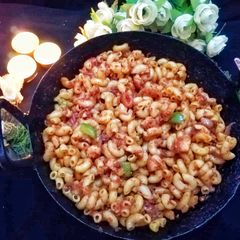 A picture of Karhai Macroni.