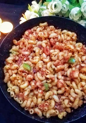 A picture of Karhai Macroni.