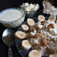 A picture of Chuda Chakata / flattened rice mix.