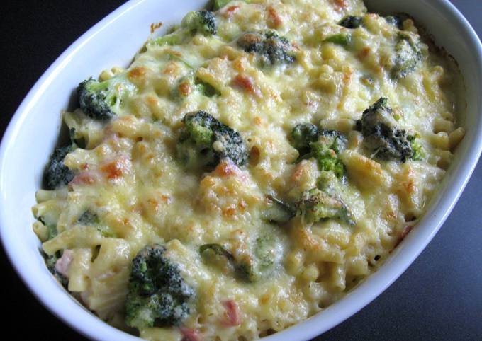 Bacon, Broccoli & Macaroni Cheese