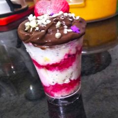 A picture of Shots dessert.