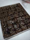 Fudgy Brownies Shiny Crust (Takaran Sendok)
